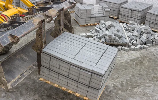 Manganese steel crusher wear parts in aggregate processing